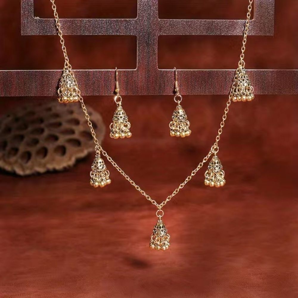 🔅🆕🔅✨BoHo Tassel Necklace & Drop Earrings Set ✨ avail in Gold Only✨